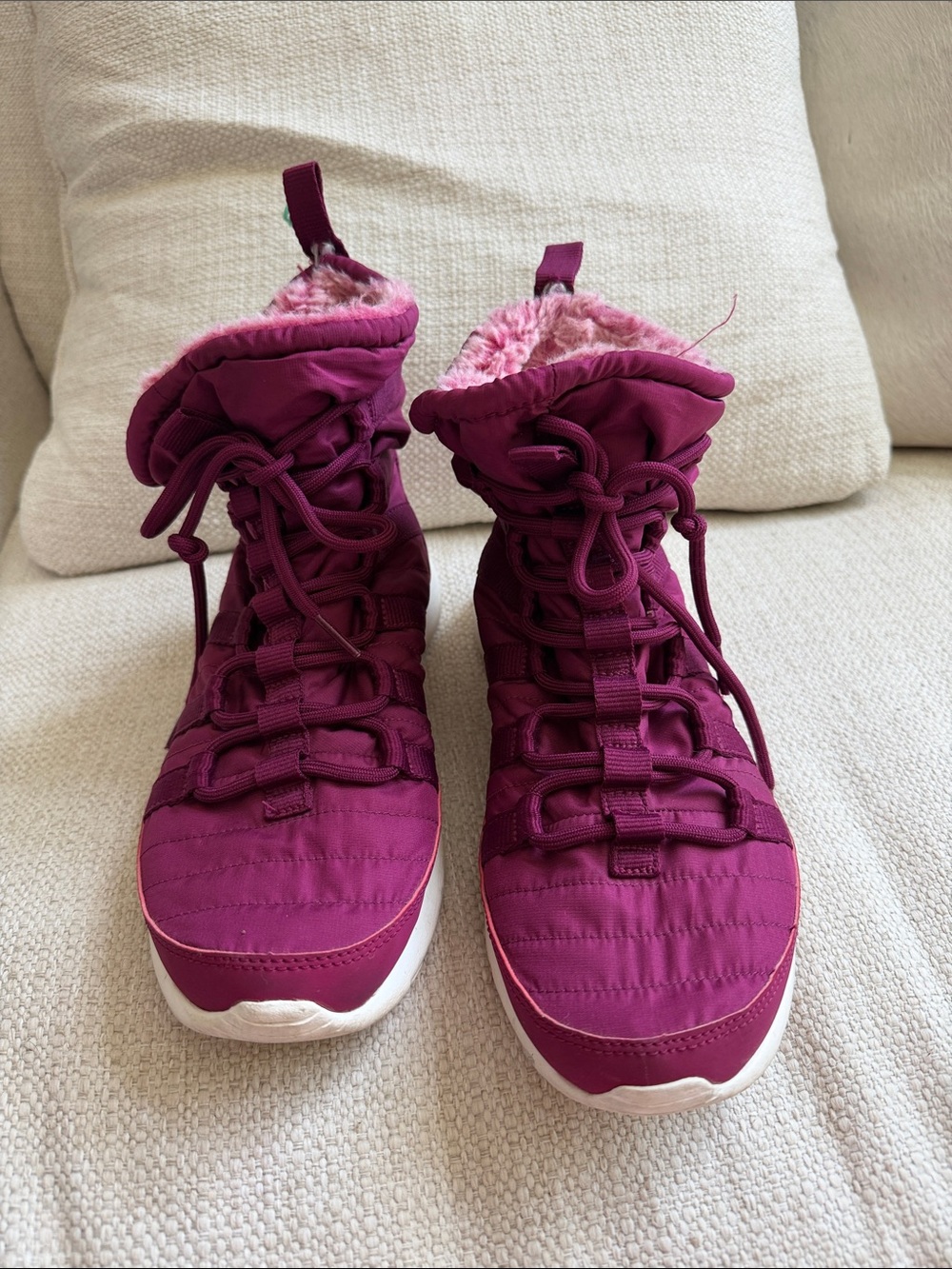 Nike Women's Plum Lace-Up Winter Boots